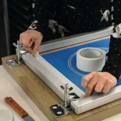 2-piece Frame Clamp Set For Hand Printing. -Copic Shop 2 pieceFrameClampSetforHandPrinting 2